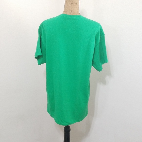 IRISH green shamrock clover St. Patrick's Day Notre Dame graphic tee Lrg. Unisex - Picture 3 of 8